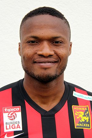 Issiaka Ouedraogo, FC Admira Wacker Mödling 2015-2016 (02).jpg